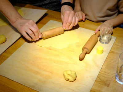 Warsztaty faworków i róż karnawałowych 01.02.2026-DSCF6677.JPG