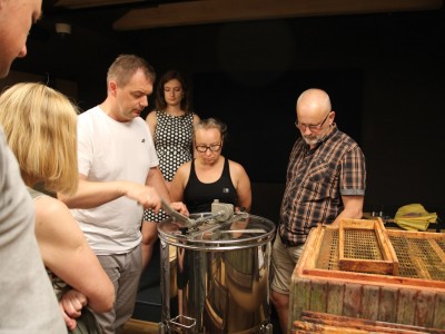 Beekeeper workshops 7-11.07.2021-warsztaty_pszczelarskie_2021_116.JPG