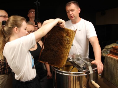 Beekeeper workshops 7-11.07.2021-warsztaty_pszczelarskie_2021_123.JPG