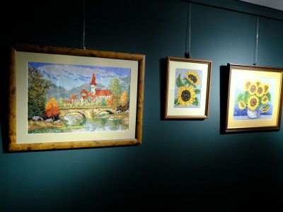 Wernisaż wystawy - PIĘKNO W PROSTOCIE 06.03.2026-DSCF7044.JPG