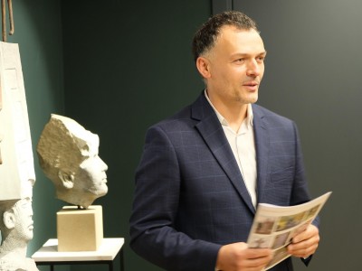 Exhibition of Grzegorz Tomkowicz sculptures 24.09.2021-wystawa-rzezb-grzegorza-tomkowicza-005.jpg